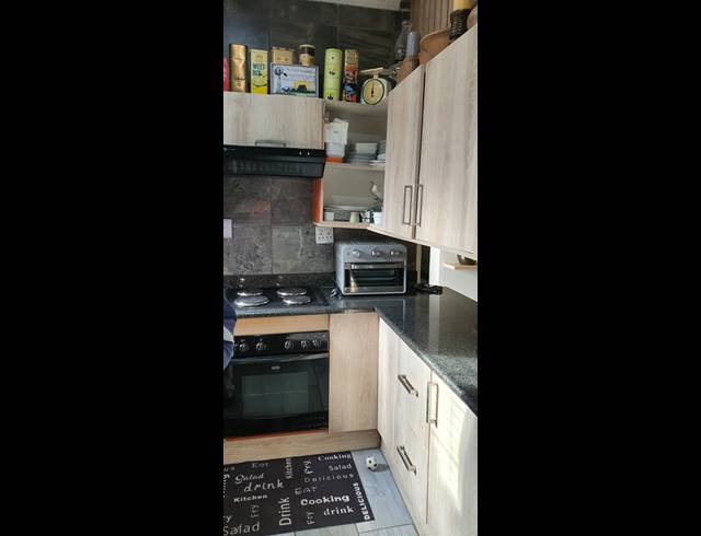 3 BEDROOM FREEHOLD FOR SALE IN WATERVAL EAST